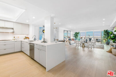 13600 Marina Pointe Drive #705 Photo