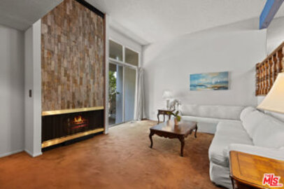 Stunning Newly Listed Villa Sestri Condominium Located at 4731 La Villa Marina #F